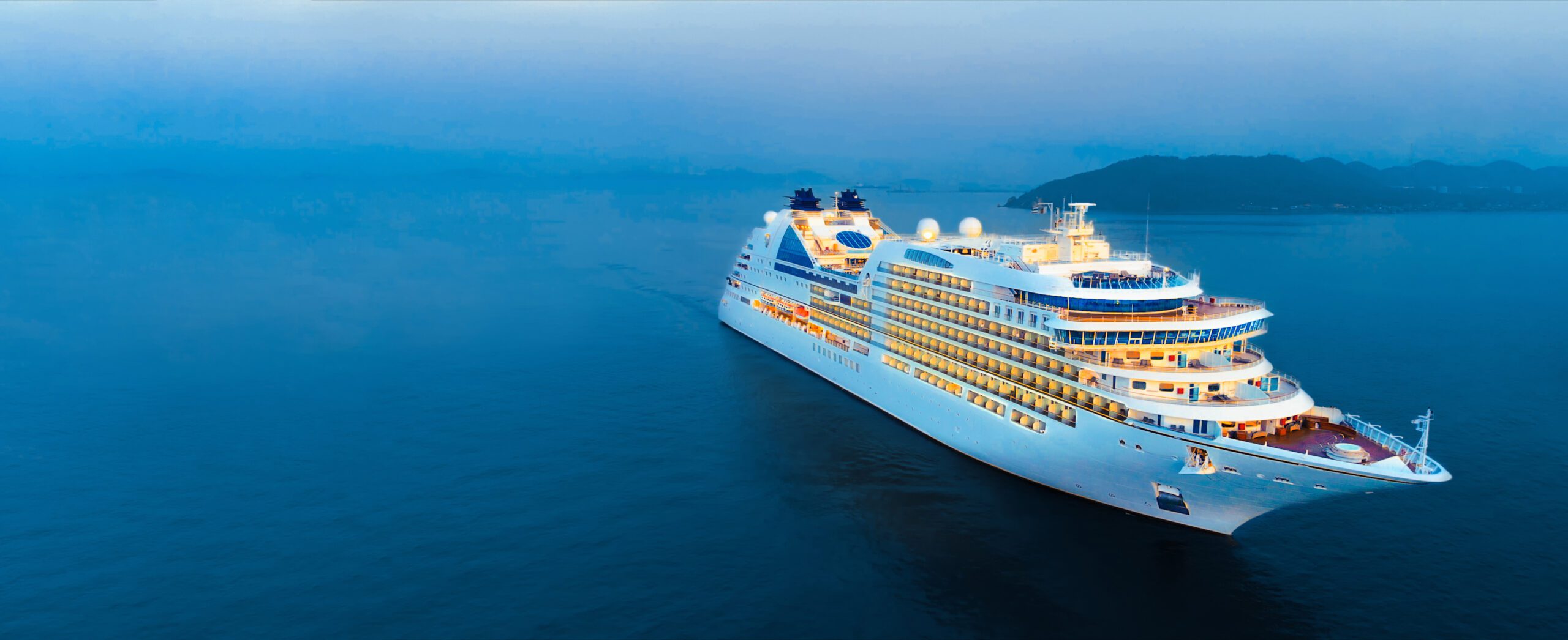 A Major Cruise Line Finds Smooth Sailing Through Cloud Migration